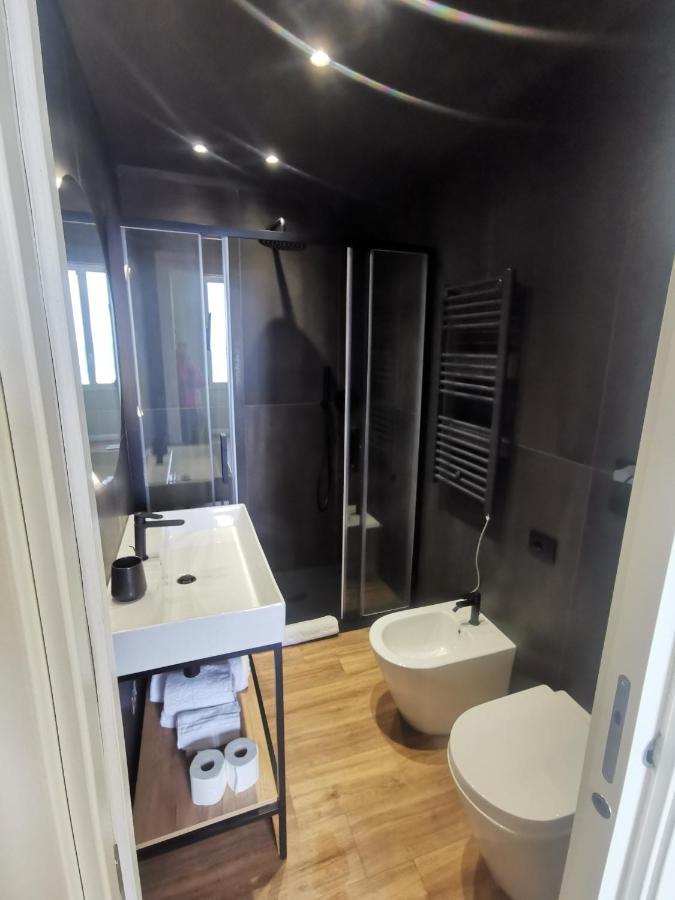 Albium Hotel Альбенга Экстерьер фото